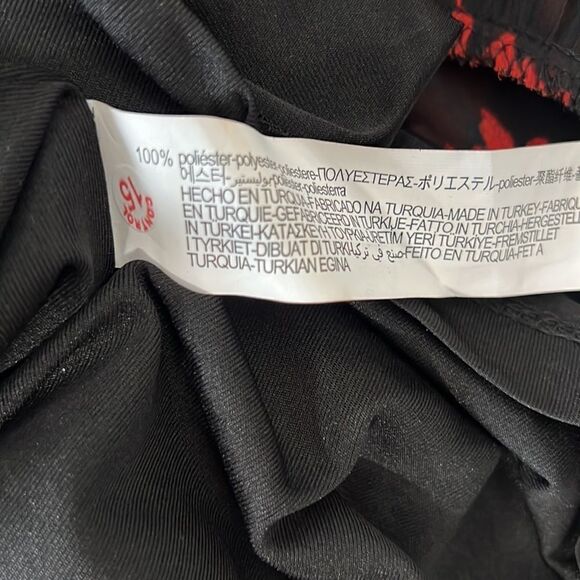 Zara Rose Floral Print Black Red Tiered Ruffle Dress - Picture 8 of 9